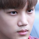 [EXO] <b>수염</b>자국 머냐