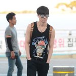 [레이] 우리 씽이 ㅠㅠ 어깨봐라....