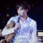 [카이] 자기 같은거 들고 <b>다니</b>넼ㅋㅋㅋㅋㄱ  +추가