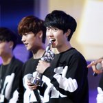 [EXO] <b>단호</b>하고 웃는게 예쁜 너인걸