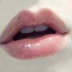 [EXO] <b>야심</b>한 새벽 아까 줍한 밍쏙이 입술보고 갈게요~