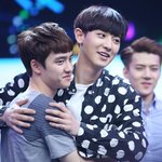 [EXO] 디오 이사진 <b>얼빵</b>하고 띨하게나옴..ㅋㅋㅋ