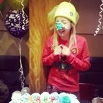 <b>훈훈</b>한 아이돌 생일파티 현장 사진들