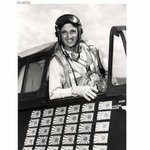 [추억파리여] 어느 <b>전범</b>기 수집가