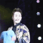 [시우민] <b>파랑</b>핥쿠션으로 잔망지수-업! 시우민