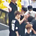 [시우민] ㅇㅏ니..민석아..잠깐만...너 지금 ..