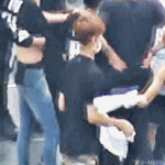 [EXO] 슈밍이 <b>여름</b>에 계속 긴팔입어라