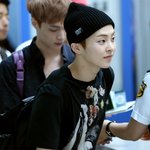 [시우민] 톡 까놓은 달걀같은 <b>민석</b>이~