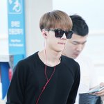 세훈의 올블랙 <b>사복</b>패션