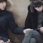 [EXO] 그럼 이건뭐냐 찬열이에게 버림받은 <b>무안</b>한경수의 눈망울