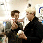 [EXO] 여동생생일선물고르는중