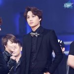 [카이] 종인이가 <b>노래연습</b> 열심히해서 솔로앨범 내줬으면 좋겠다