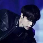 [EXO] 너흰 <b>샵</b> 가면 어떤 <b>메이크업</b> 받아보고싶어?