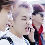 [EXO] 갸르릉 <b>거리</b>는 슈냥이