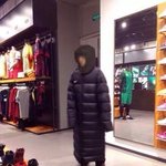[EXO] 운동하러가던길에 엄마랑 싸우고 다시 <b>집</b>으로 <b>옴</b>~