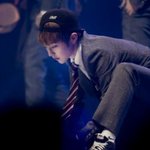 [시우민] 웅녀들 꼭 <b>이사진</b> 고화질좀찾아줘