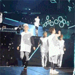 [시우민] (귀<b>염주</b>의)민석이 엄청 신났엌ㅋㅋㅋㅋㅋㅋ