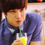 [EXO] 김종인 이 움짤 존나귀엽지않음?