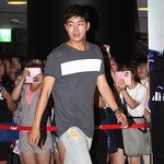 [이상윤] 티셔츠 하나에 드러나는 어깨<b>미남</b> 이상윤!