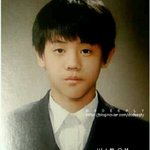 <b>90</b>년생 남자아이돌의 졸업사진 모음