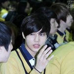 [카이] <b>종인</b>이의손크기에대해서혼란스럽다