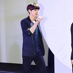 모델 부럽지않은 어제자 <b>찬열</b>