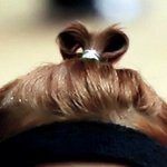 [시우민] 머리카락 하나로 웅녀들 심장<b>폭행</b>하기