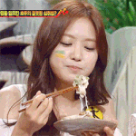 [<b>손나은</b>] 은근 음식욕심 많은 나은이