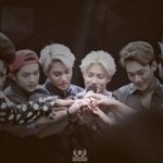 [EXO] 그래가벼운존재가아니겠지