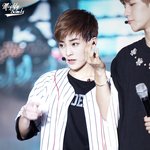 [EXO] 민석이 <b>쌍</b>커풀사진은 이게 대박