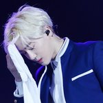 [EXO] 씨발이와중에나오세훈<b>졸업</b>때영상ㅅㅂ