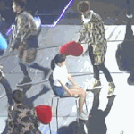 [EXO] 짧은바지 입은 팬 <b>배려</b>해주는 루하니
