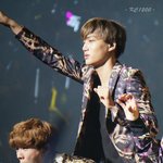 [EXO] 종인이<b>업고</b> 짱 힘들어하는 루한이