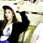 [미쓰에이] <b>la</b> 다저스 응원하는 수지