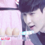 [EXO] 여친이 차린 <b>밥상</b>을본 레이