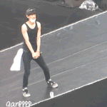 [찬열] 찬열이는 기쁠때 탈춤을 춰.<b>gif</b>