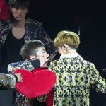 [EXO] 애정<b>행각</b>에 열받은 카이