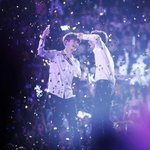 팬들이랑 셀카찍는 <b>엑소</b>