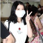 아이유 공항패션 <b>티셔츠</b> 어디거에요?