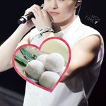 [시우민] 시우민 <b>모찌</b> <b>모찌</b> 아놔!!! 미친당!!!