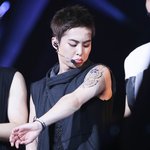 [시우민] <b>민석</b>이 입 삐쭉삐쭉