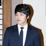 남자가된 <b>여진구</b>