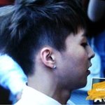 [시우민] 시우민 앞뒤로 <b>뾰족</b> <b>뾰족</b>한 머리 