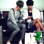 [EXO] 잘생긴애들끼리 <b>한집</b>에살면 뭔기분일까