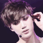 [카이] <b>종인</b>이 이거...나만 방금 본거야...?