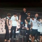 [EXO] 타오 <b>부축</b>하는애 누구야?