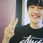 [백현] 나 아까 엑소톡 애들 뭐라고 글쓴애야