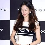 [몸매종결자] 한여름에 털부츠 소화해내는 정려원