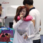 [시크릿] 공항에서 쌩얼로 애교 발사하는 <b>효성</b>