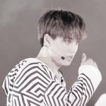 [EXO] 종인이는 콘서트에서 뭔춤을추길래
